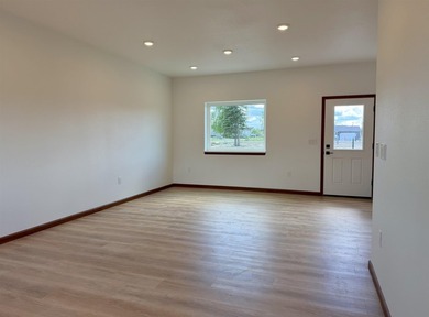 New Construction finished 3 bedroom, 2.5 Bathroom Home for sale - photo 4