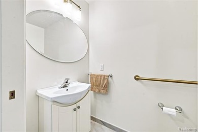 Modern New-Build ADA-Accessible Home in Waterford Welcome to - photo 35
