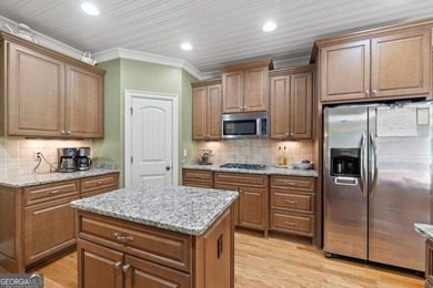 CHARMING HOME IN REYNOLDS GREAT WATERS - CUL-DE-SAC LOCATION - photo 8