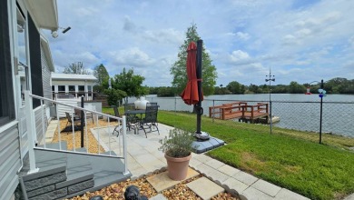 Lake Home For Sale in Mulberry, Florida