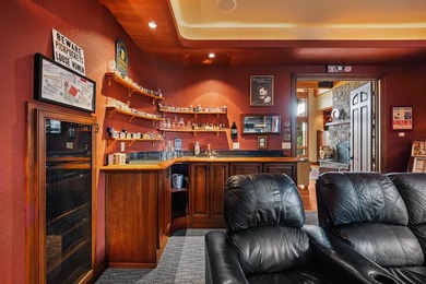This timeless custom home located in Broken Top is quietly - photo 14