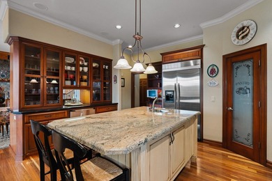 This timeless custom home located in Broken Top is quietly - photo 21