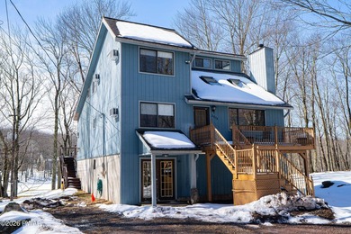 Wildwood Lake Home For Sale in Lake Ariel Pennsylvania