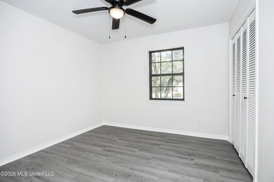 Stunning newly renovated white brick home in DOWNTOWN GOLF CART - photo 22