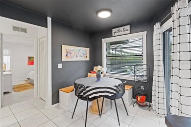 Beautiful 4-bedroom, 2-bathroom pool home on a corner lot with - photo 25
