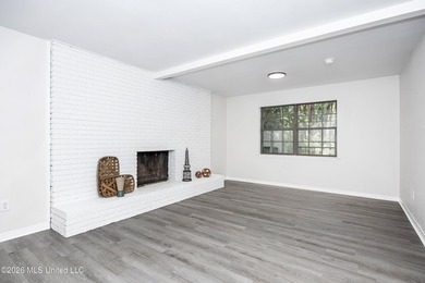 Stunning newly renovated white brick home in DOWNTOWN GOLF CART - photo 37