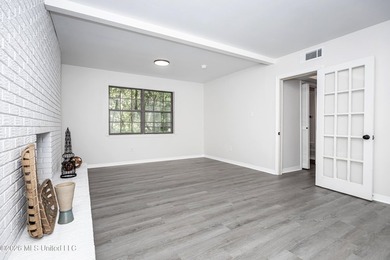 Stunning newly renovated white brick home in DOWNTOWN GOLF CART - photo 39