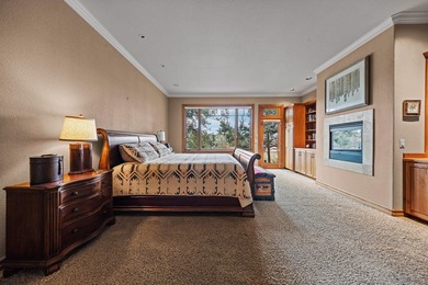 This timeless custom home located in Broken Top is quietly - photo 39