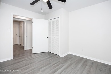 Stunning newly renovated white brick home in DOWNTOWN GOLF CART - photo 44