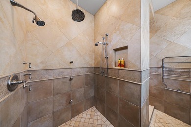 This timeless custom home located in Broken Top is quietly - photo 50