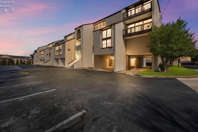 Lake Condo For Sale in Port Clinton, Ohio