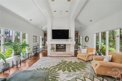 Exceptional privacy and an unbeatable location in Oakridge at - photo 8