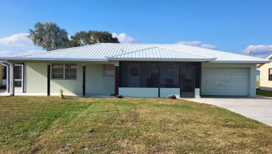 Lake Home For Sale in Okeechobee, Florida