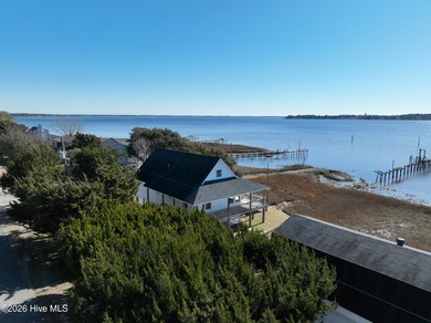 Prime 225' of beautiful water frontage along the Newport River - photo 3