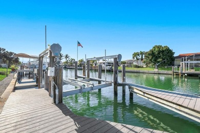 ***ONE OF THE BEST DEALS ON MARCO ISLAND*** This charming and - photo 6