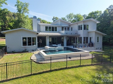 Rare opportunity to own a Simonini-built contemporary waterfront - photo 3