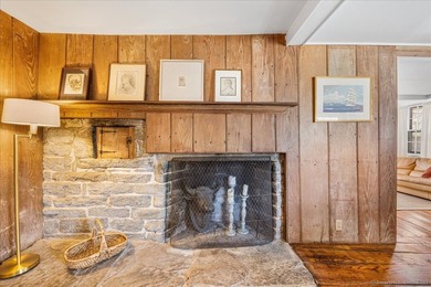 Wonderful waterfront antique home on 1.6 acres. The Parker Bull - photo 17
