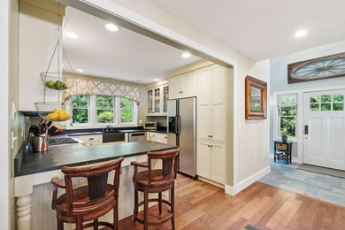 Privately nestled on over 7 acres of dramatic, unspoiled - photo 17