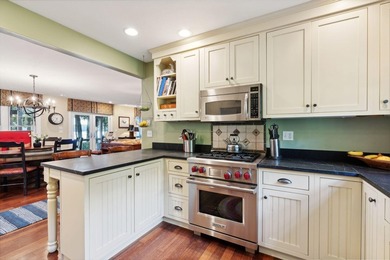 Privately nestled on over 7 acres of dramatic, unspoiled - photo 19