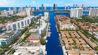 Step into a lifestyle of effortless elegance at Alaqua, one of - photo 21