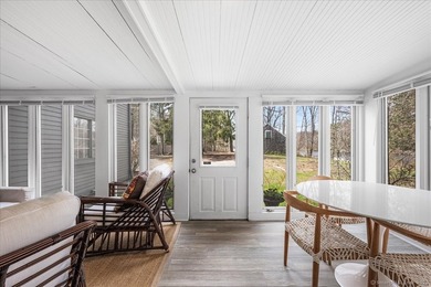 Wonderful waterfront antique home on 1.6 acres. The Parker Bull - photo 22