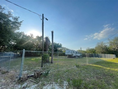 **PRICE IMPROVEMENT** HUGE LOT, AMAZING LOCATION!! Nearly 3/4 of - photo 22
