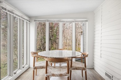 Wonderful waterfront antique home on 1.6 acres. The Parker Bull - photo 23