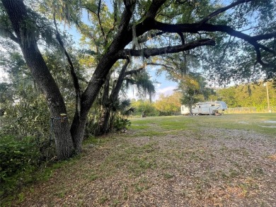 **PRICE IMPROVEMENT** HUGE LOT, AMAZING LOCATION!! Nearly 3/4 of - photo 24