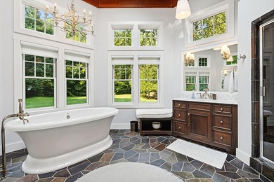 Privately nestled on over 7 acres of dramatic, unspoiled - photo 25