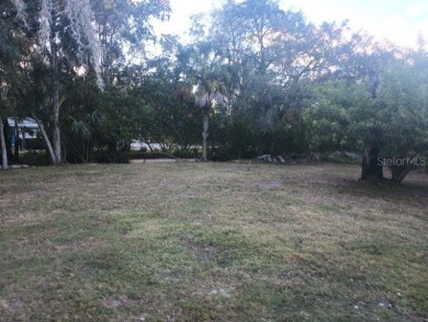 **PRICE IMPROVEMENT** HUGE LOT, AMAZING LOCATION!! Nearly 3/4 of - photo 27