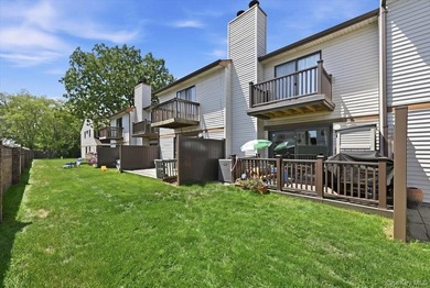 Welcome to Willow Wood, where comfort, convenience, and - photo 28