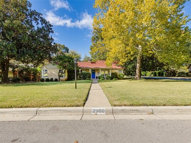 Charming Austin limestone home on a corner lot in the heart of - photo 5