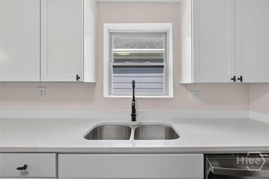 WELCOME HOME TO THIS LOVELY 3 BEDROOM 2 BATH EQUIPPED WITH ALL - photo 9