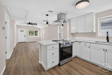 WELCOME HOME TO THIS LOVELY 3 BEDROOM 2 BATH EQUIPPED WITH ALL - photo 10
