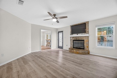 Located in the heart of Niceville, this well-maintained home - photo 11