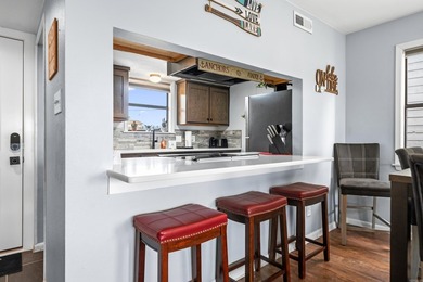 Amazing views of beautiful Lake Hamilton and mountains from this - photo 15