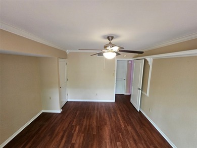 Enjoy easy living in this charming 1-bedroom, 1-bath condo - photo 19