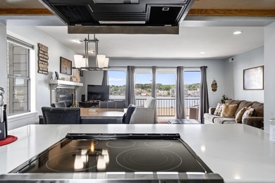 Amazing views of beautiful Lake Hamilton and mountains from this - photo 20