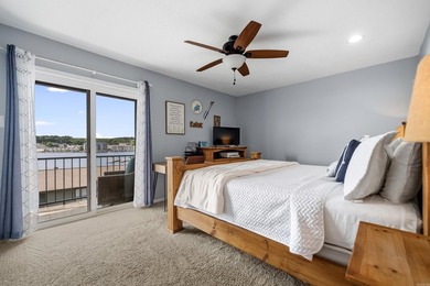 Amazing views of beautiful Lake Hamilton and mountains from this - photo 23
