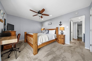 Amazing views of beautiful Lake Hamilton and mountains from this - photo 24