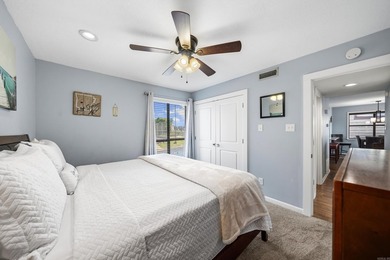 Amazing views of beautiful Lake Hamilton and mountains from this - photo 34