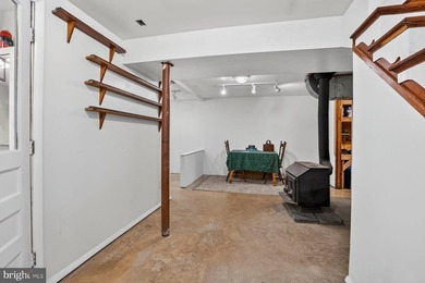 Nestled at the end of a peaceful peninsula in the sought-after - photo 43