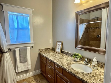 PRICE DROP: Beautiful 2-story home with NO HOA and nearly 4,000 - photo 7