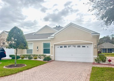 (private lake, pond, coastal) Home Sale Pending in New Port Richey Florida