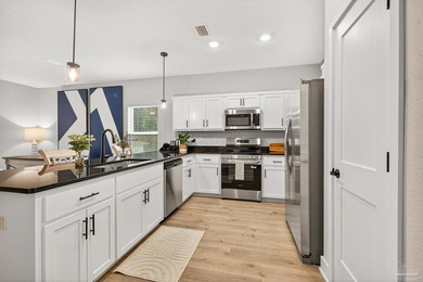Move In Ready! Located within 20 minutes Downtown Pensacola! - photo 2