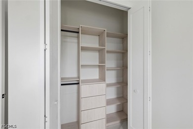 SELLER IS WILLING TO CONTRIBUTE TOWARD CLOSING COSTS WITH AN - photo 20