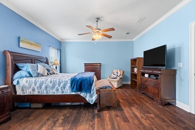 Luxury Living in Gated Nature Trail | 6BR + Bonus | Seller - photo 15