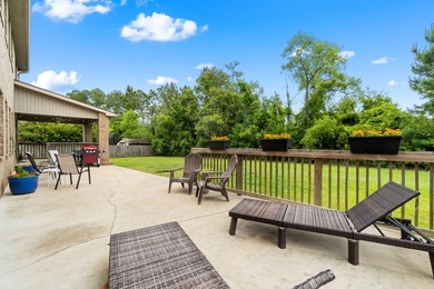 Luxury Living in Gated Nature Trail | 6BR + Bonus | Seller - photo 25