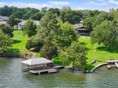 FULLY FURNISHED LAKEFRONT HOME!! Experience elevated lakefront - photo 7