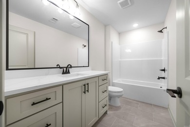 This 4 bedroom/ 2 bathroom new construction home in Diamondhead - photo 39